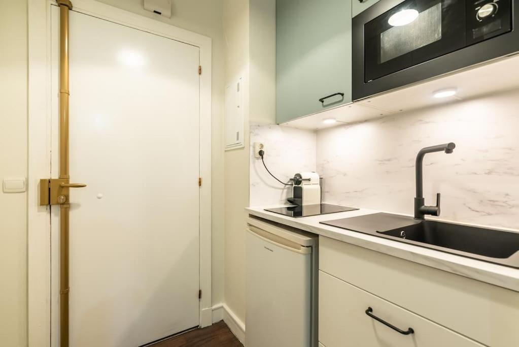 פריז Appartement Proche Champs Elysees מראה חיצוני תמונה