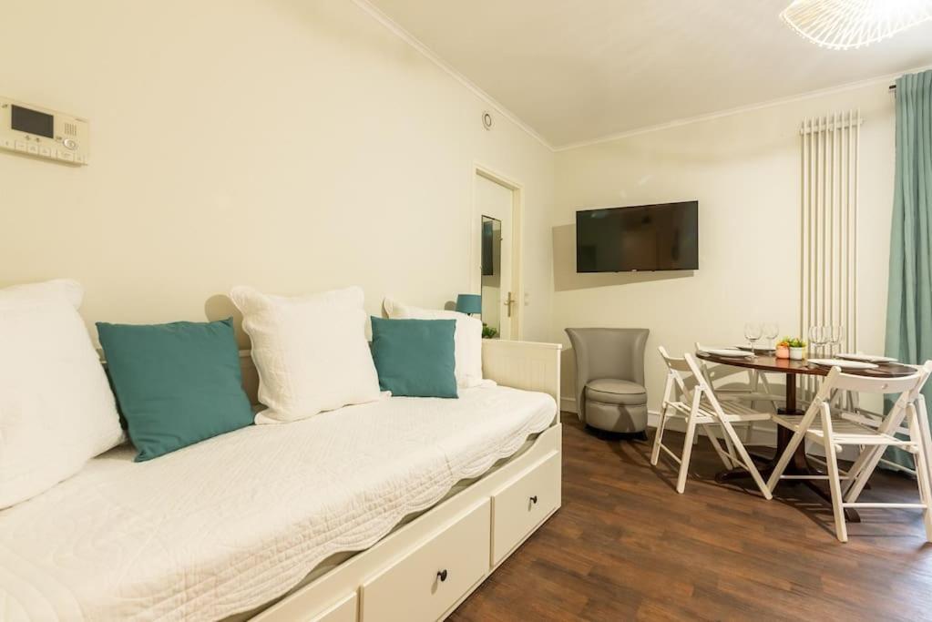 פריז Appartement Proche Champs Elysees מראה חיצוני תמונה